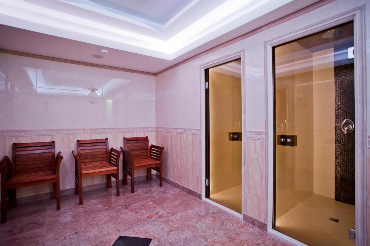 Hotel Incognito Pomorie Exteriör bild