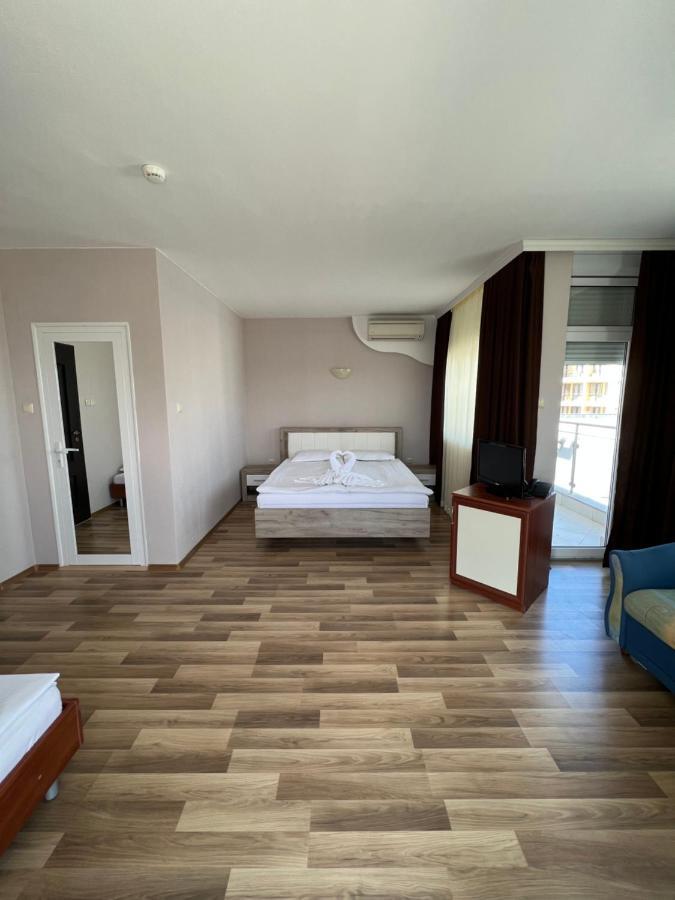 Hotel Incognito Pomorie Exteriör bild