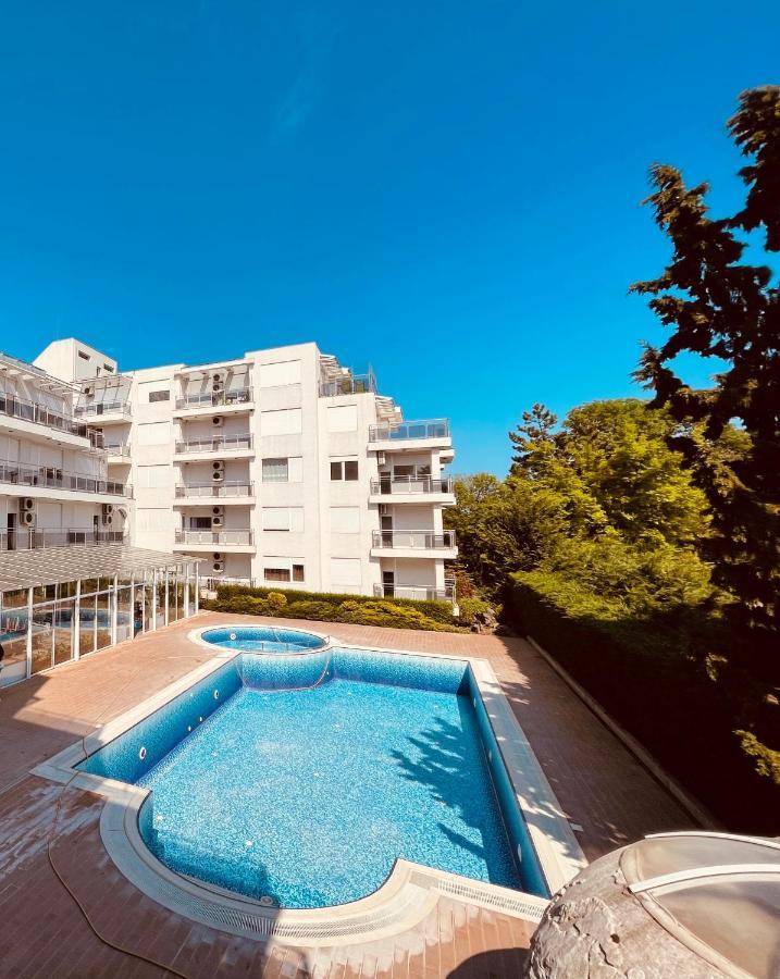 Hotel Incognito Pomorie Exteriör bild