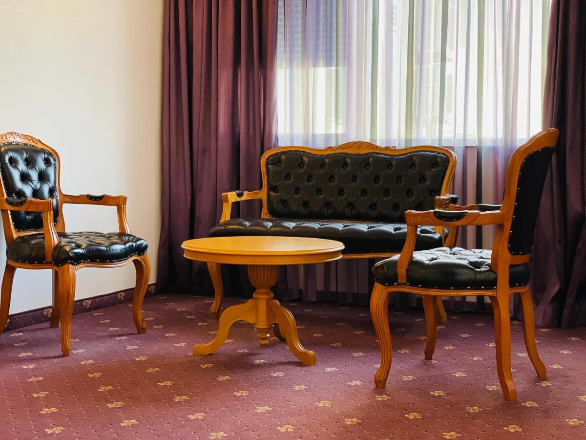 Hotel Incognito Pomorie Exteriör bild